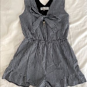 Black & white gingham bow front romper NWT US 8